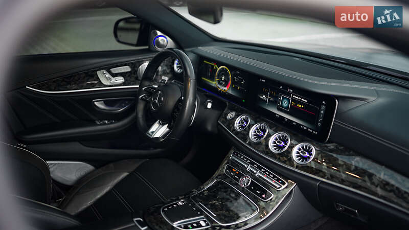 Седан Mercedes-Benz E-Class 2019 в Львове