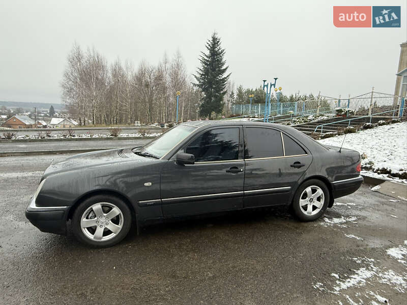 Седан Mercedes-Benz E-Class 1996 в Луцке фото 3 Седан Mercedes-Benz E-Class 1996 в Луцке
