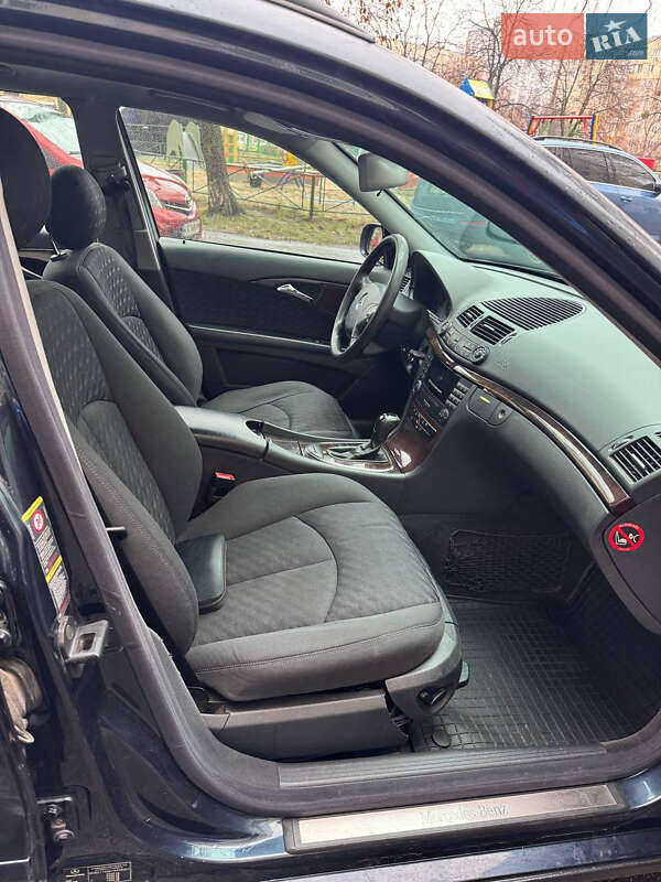 Универсал Mercedes-Benz E-Class 2003 в Киеве фото 13 Универсал Mercedes-Benz E-Class 2003 в Киеве