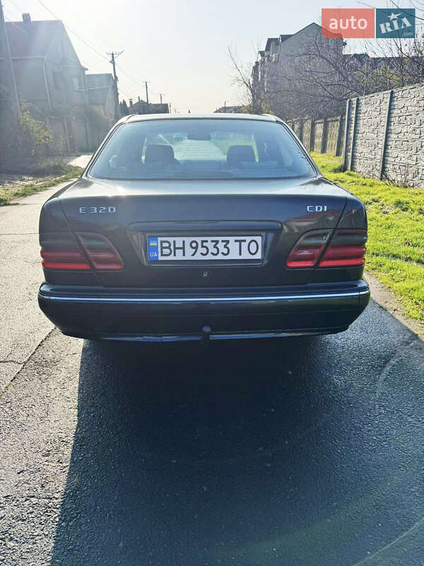 Седан Mercedes-Benz E-Class 2000 в Одессе фото 6 Седан Mercedes-Benz E-Class 2000 в Одессе
