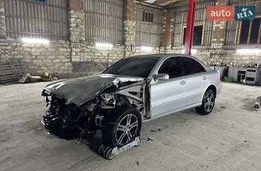 Седан Mercedes-Benz E-Class 2006 в Тульчині