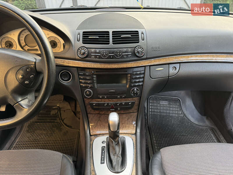 Седан Mercedes-Benz E-Class 2005 в Вінниці