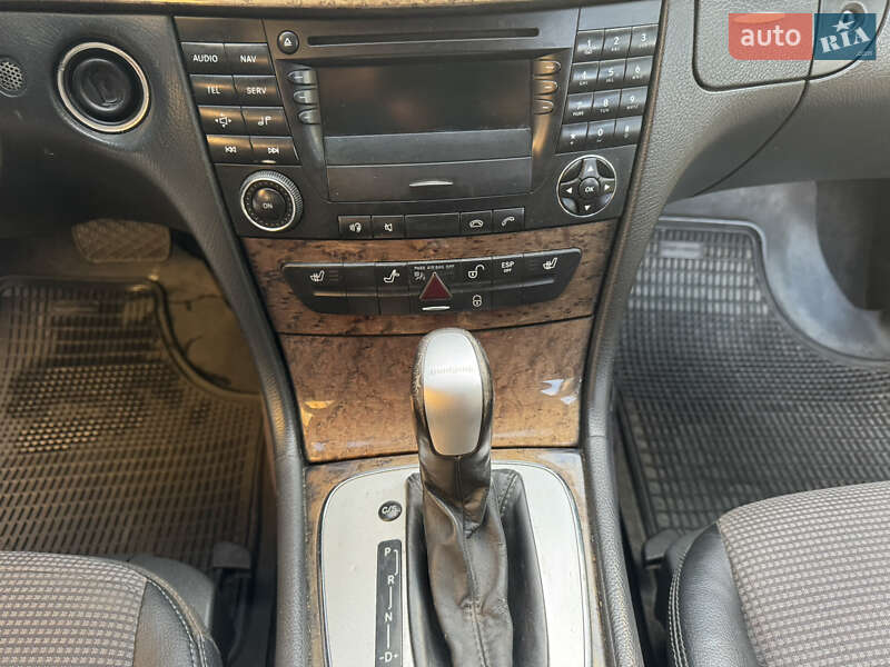 Седан Mercedes-Benz E-Class 2005 в Вінниці