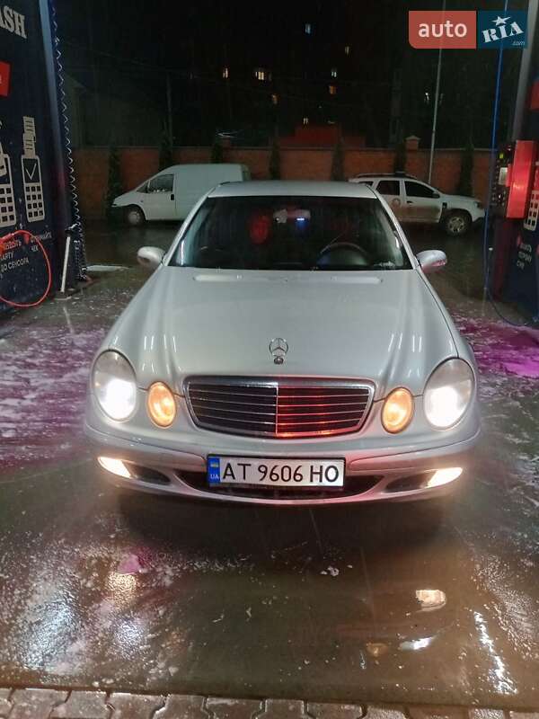 Седан Mercedes-Benz E-Class 2003 в Коломые