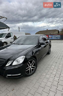 Седан Mercedes-Benz E-Class 2011 в Полонном