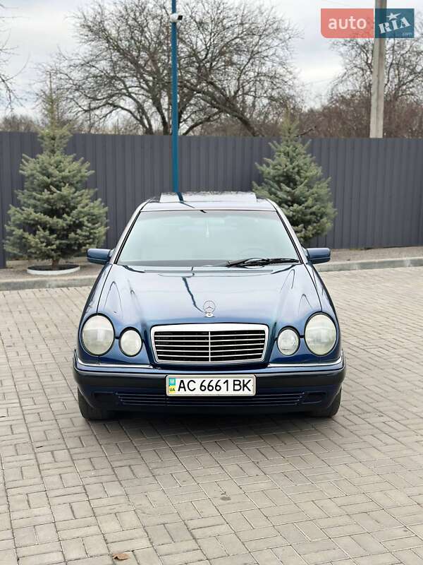 Седан Mercedes-Benz E-Class 1999 в Кропивницком