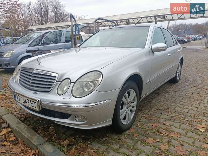 Седан Mercedes-Benz E-Class 2003 в Ивано-Франковске
