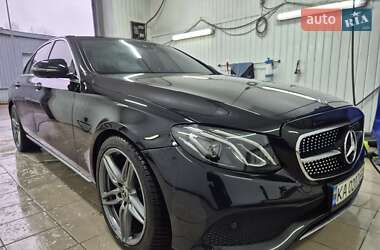 Седан Mercedes-Benz E-Class 2017 в Киеве