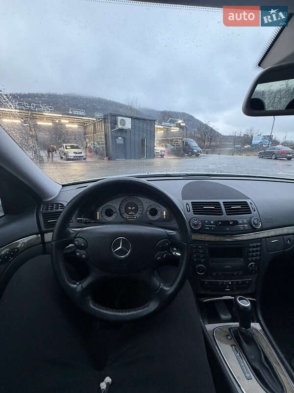 Седан Mercedes-Benz E-Class 2007 в Виноградові