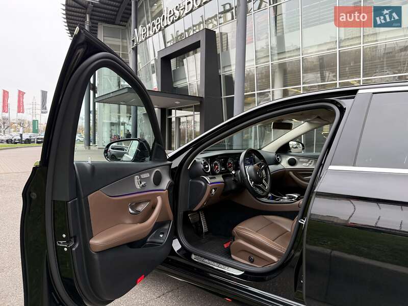 Седан Mercedes-Benz E-Class 2018 в Киеве