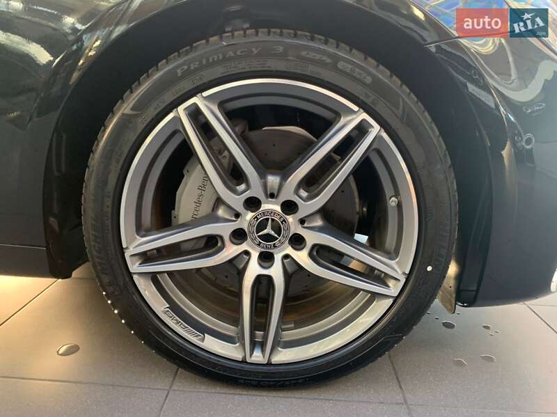 Седан Mercedes-Benz E-Class 2018 в Киеве