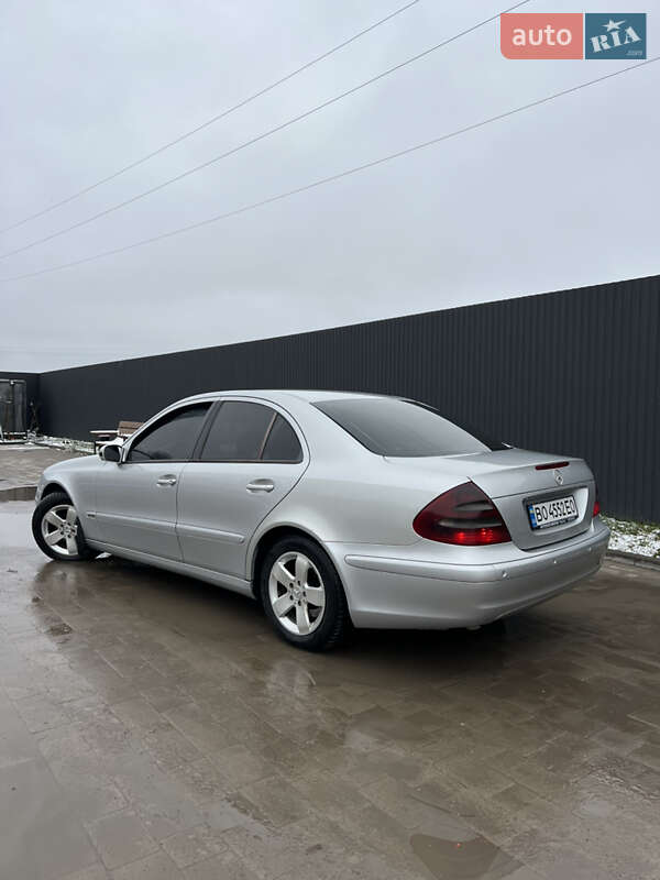 Седан Mercedes-Benz E-Class 2002 в Львові