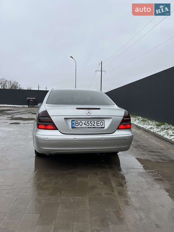 Седан Mercedes-Benz E-Class 2002 в Львові