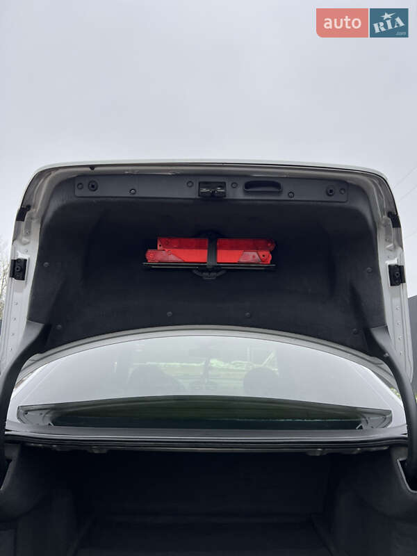 Седан Mercedes-Benz E-Class 2002 в Львові