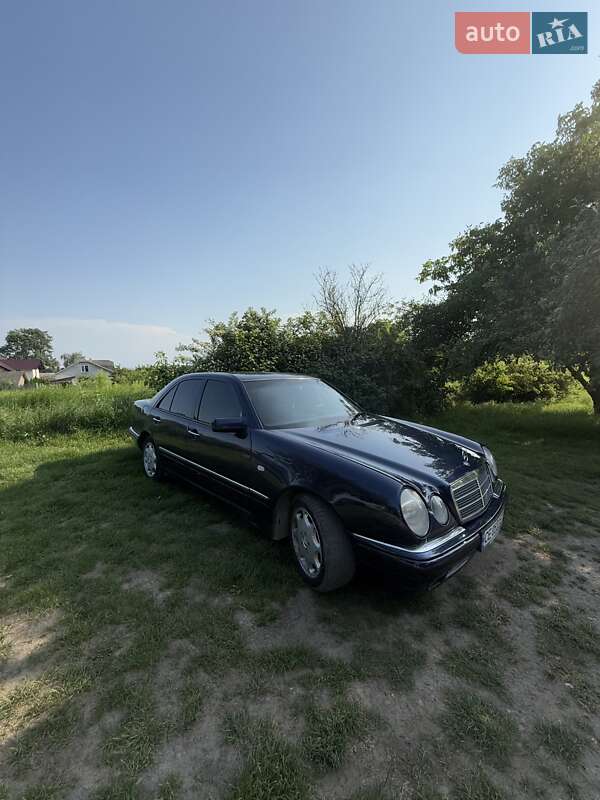 Седан Mercedes-Benz E-Class 1998 в Черновцах фото 4 Седан Mercedes-Benz E-Class 1998 в Черновцах