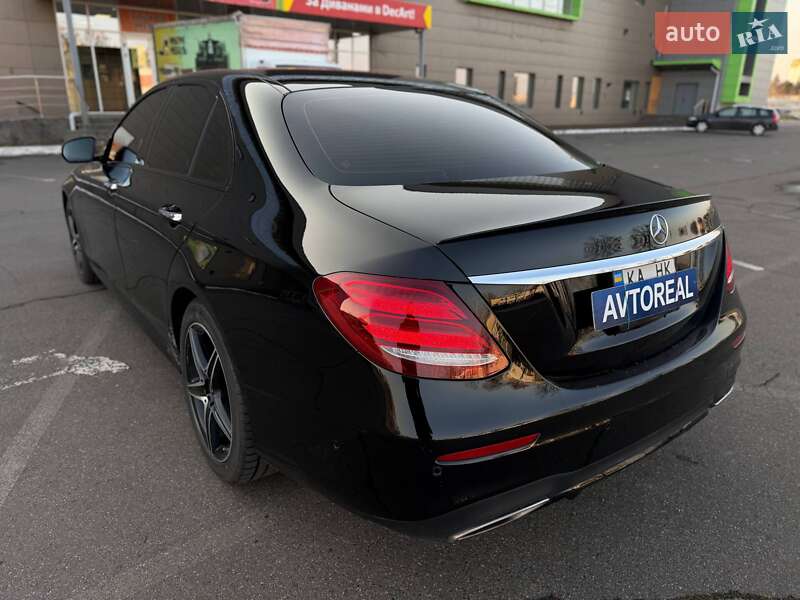 Седан Mercedes-Benz E-Class 2018 в Кривом Роге