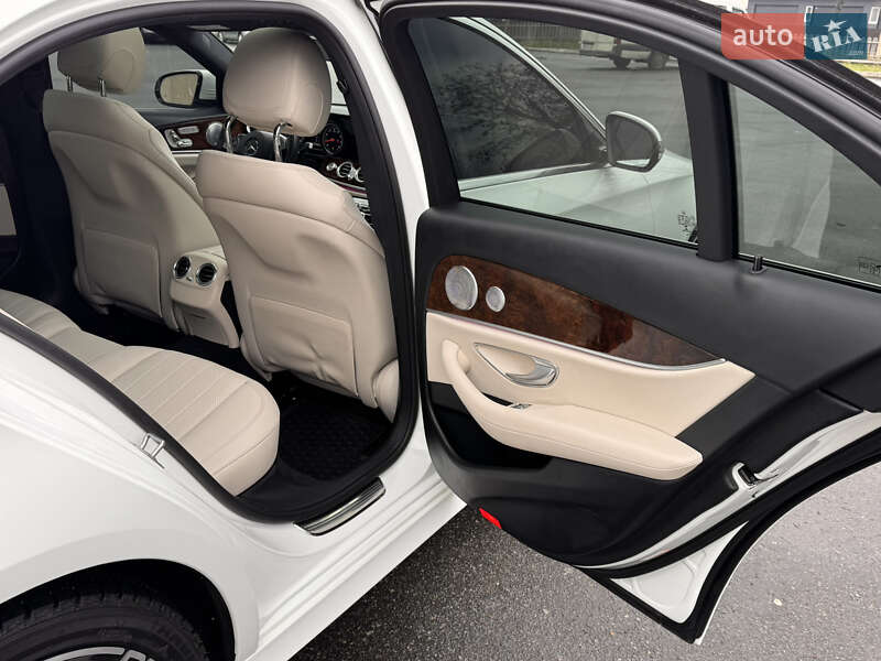 Седан Mercedes-Benz E-Class 2017 в Виннице