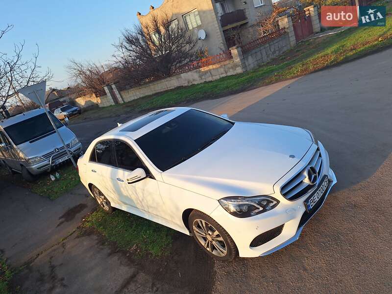 Седан Mercedes-Benz E-Class 2013 в Николаеве