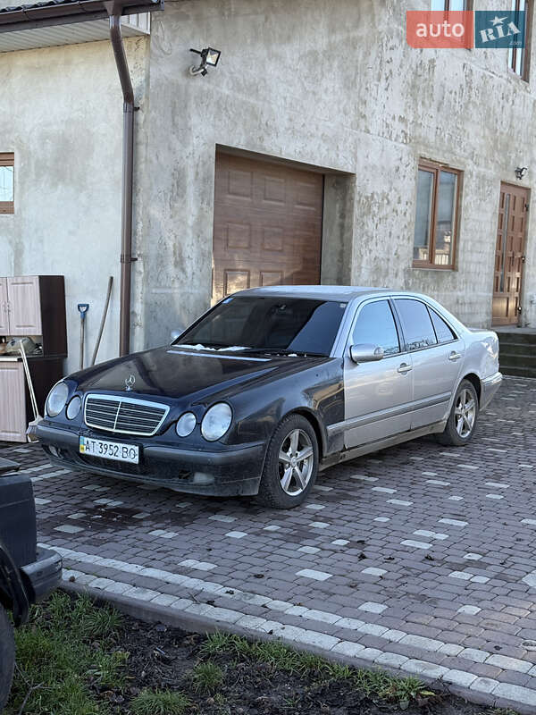 Mercedes-Benz E-Class 2001