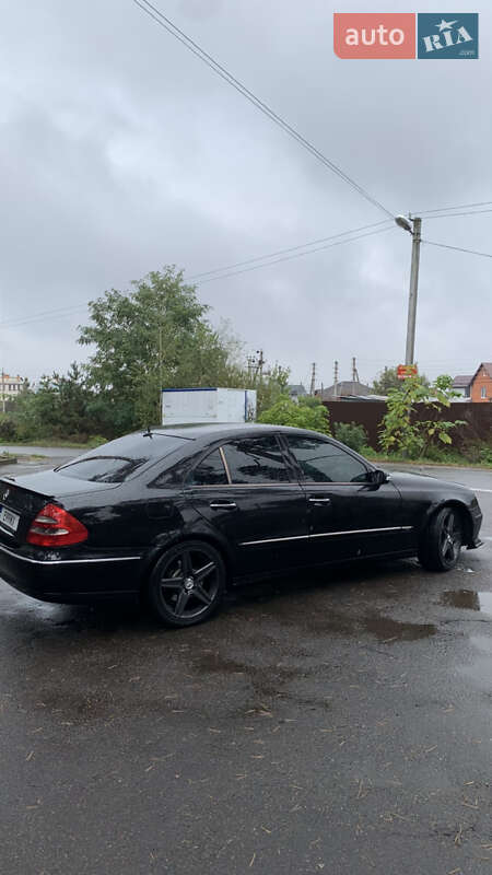 Седан Mercedes-Benz E-Class 2003 в Виннице