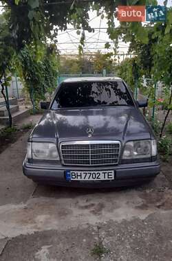 Седан Mercedes-Benz E-Class 1993 в Тернополе