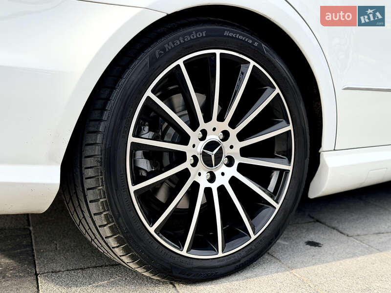 Седан Mercedes-Benz E-Class 2012 в Дніпрі