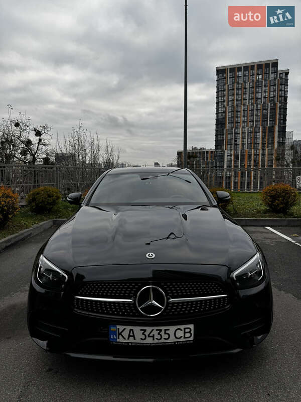 Седан Mercedes-Benz E-Class 2022 в Киеве