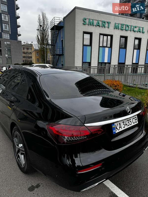 Седан Mercedes-Benz E-Class 2022 в Киеве