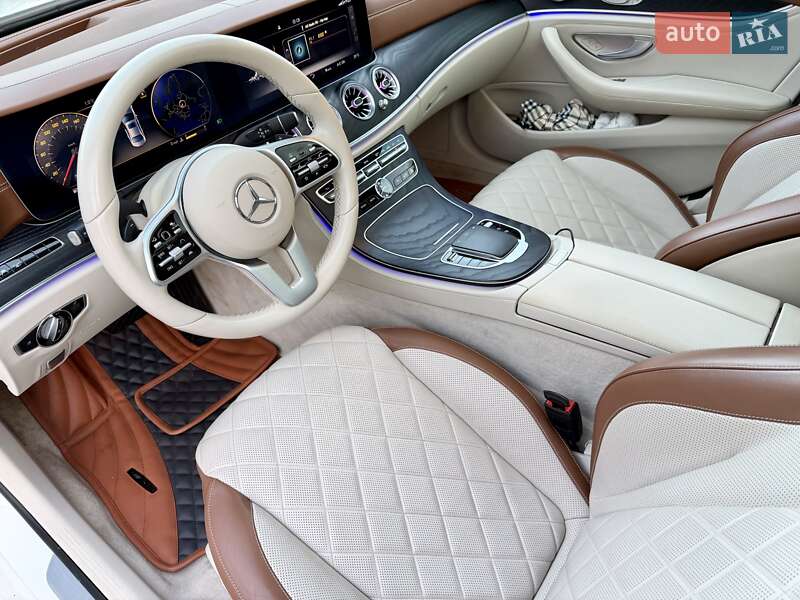 Седан Mercedes-Benz E-Class 2019 в Львові