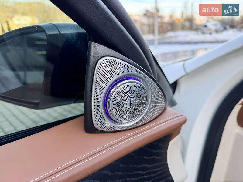 Седан Mercedes-Benz E-Class 2019 в Львові