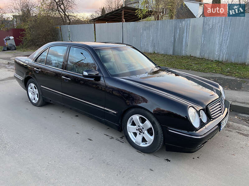 Седан Mercedes-Benz E-Class 2000 в Луцьку