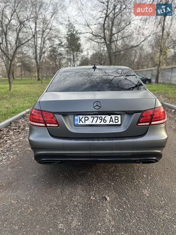 Седан Mercedes-Benz E-Class 2013 в Запоріжжі