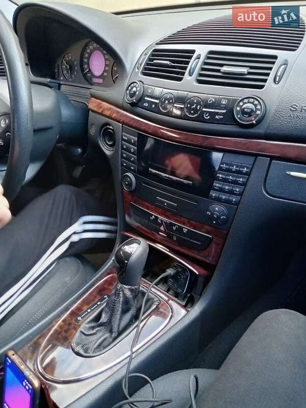 Седан Mercedes-Benz E-Class 2003 в Коломые