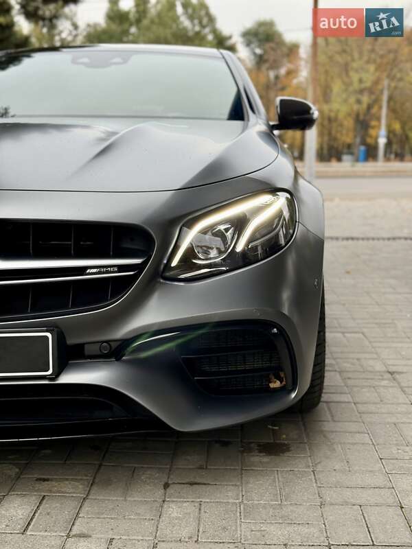 Седан Mercedes-Benz E-Class 2018 в Дніпрі