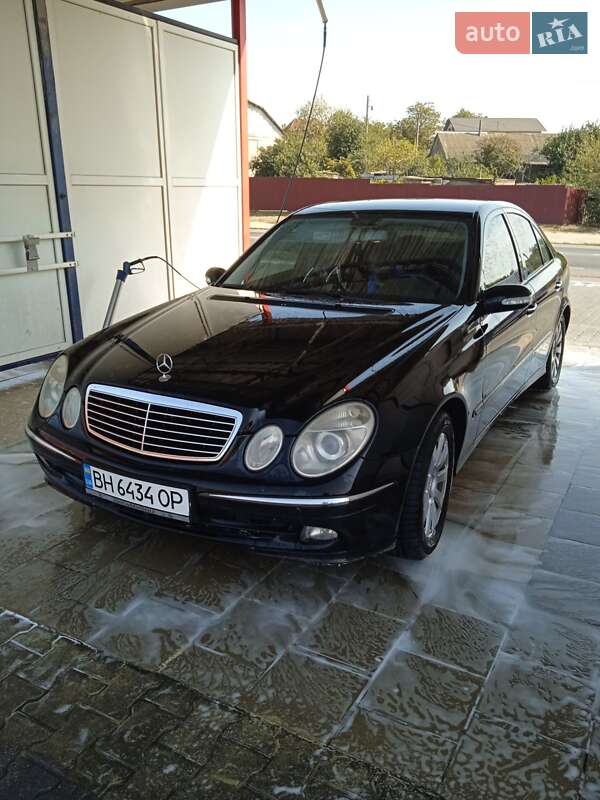 Седан Mercedes-Benz E-Class 2005 в Одесі