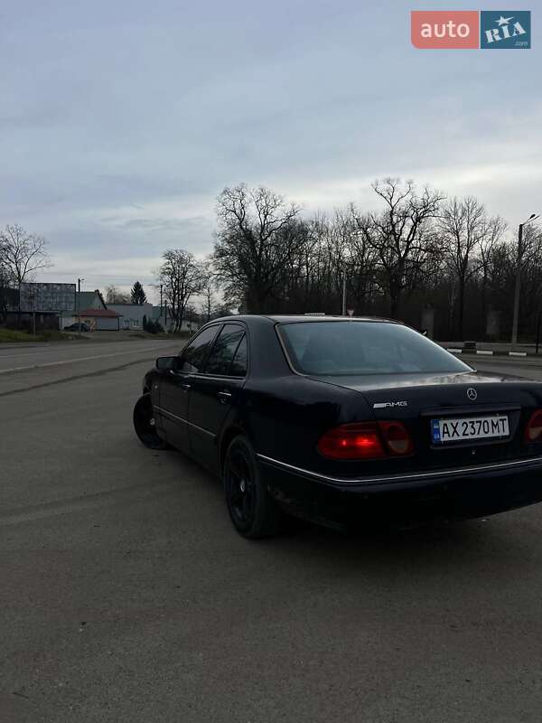 Седан Mercedes-Benz E-Class 1999 в Городку