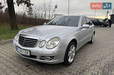 Седан Mercedes-Benz E-Class 2008 в Сторожинці