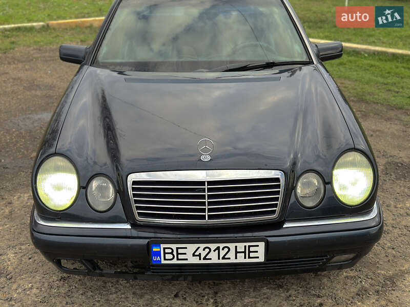 Седан Mercedes-Benz E-Class 1996 в Вознесенске