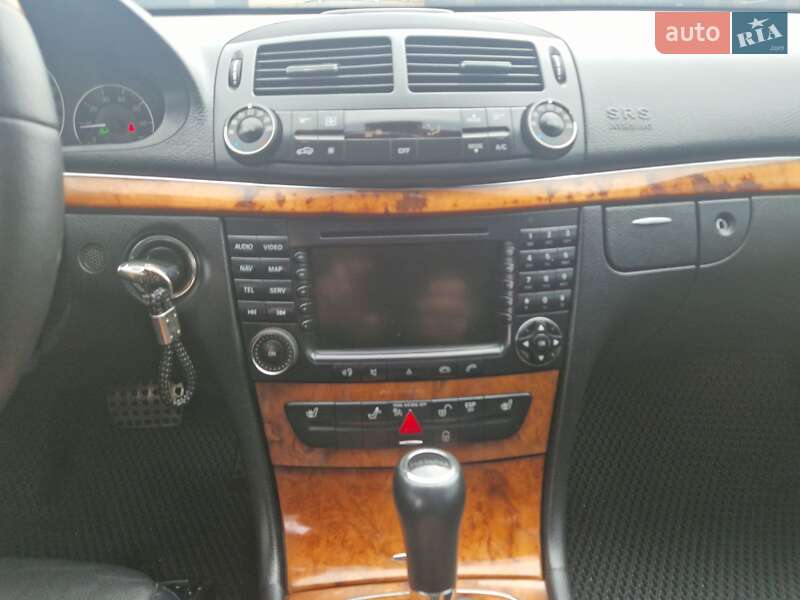 Седан Mercedes-Benz E-Class 2008 в Хмельницькому