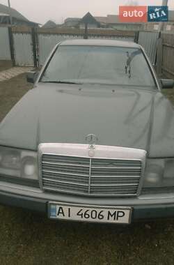Седан Mercedes-Benz E-Class 1991 в Бучаче