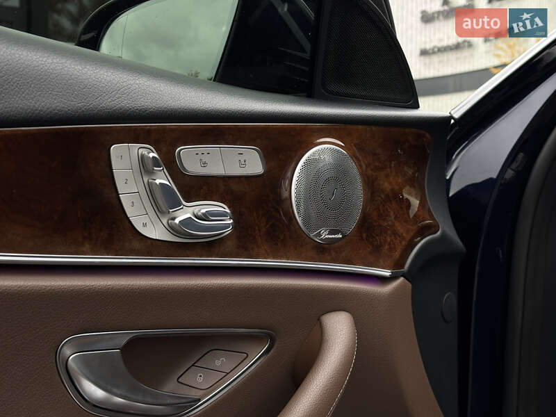 Седан Mercedes-Benz E-Class 2017 в Киеве фото 19 Седан Mercedes-Benz E-Class 2017 в Киеве