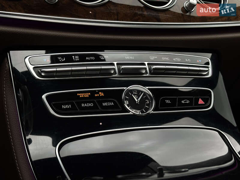 Седан Mercedes-Benz E-Class 2017 в Киеве фото 34 Седан Mercedes-Benz E-Class 2017 в Киеве