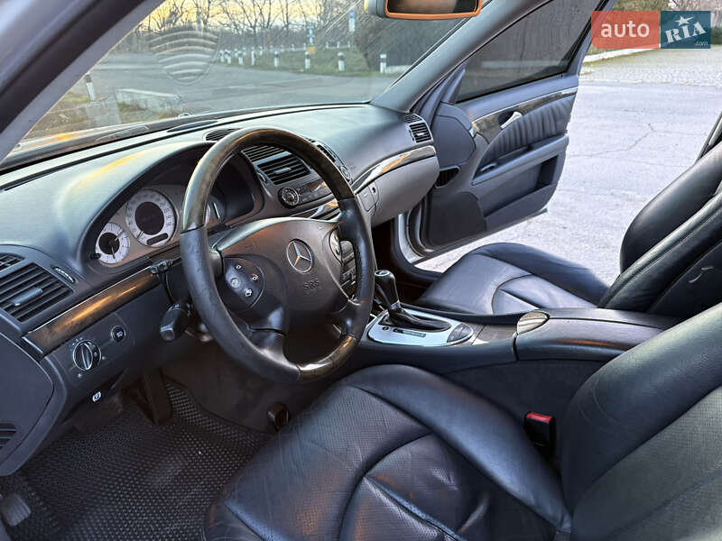 Седан Mercedes-Benz E-Class 2002 в Кривом Роге фото 18 Седан Mercedes-Benz E-Class 2002 в Кривом Роге