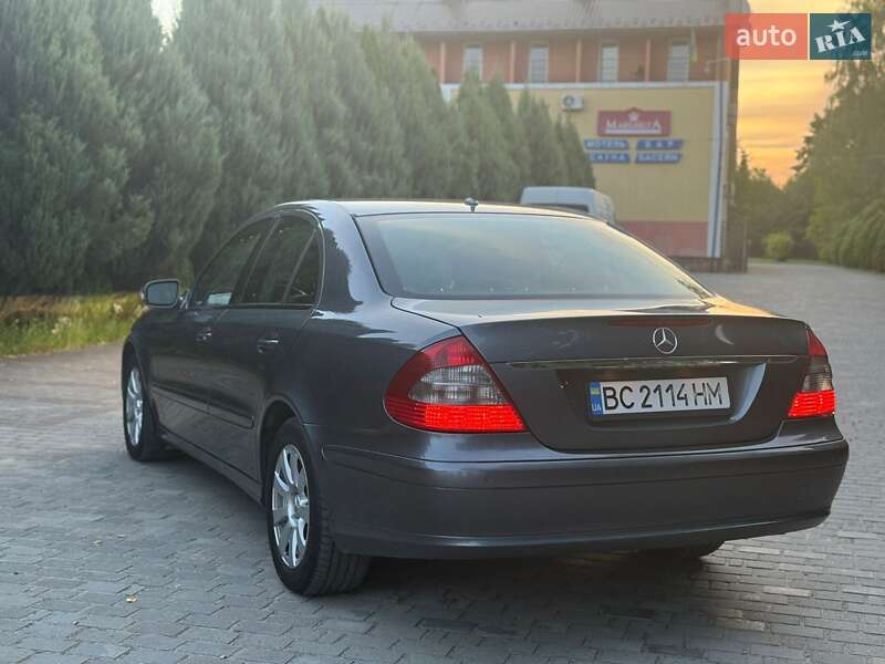 Седан Mercedes-Benz E-Class 2007 в Самборі