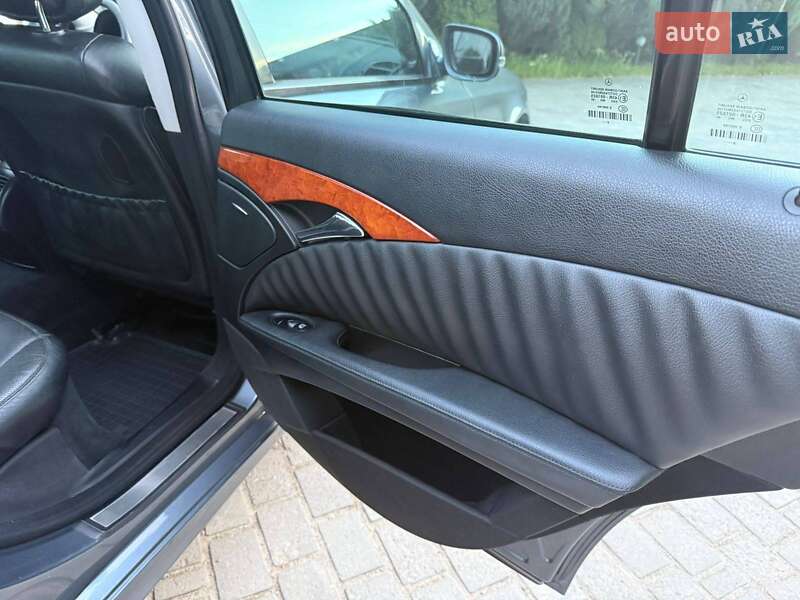 Седан Mercedes-Benz E-Class 2007 в Самборі