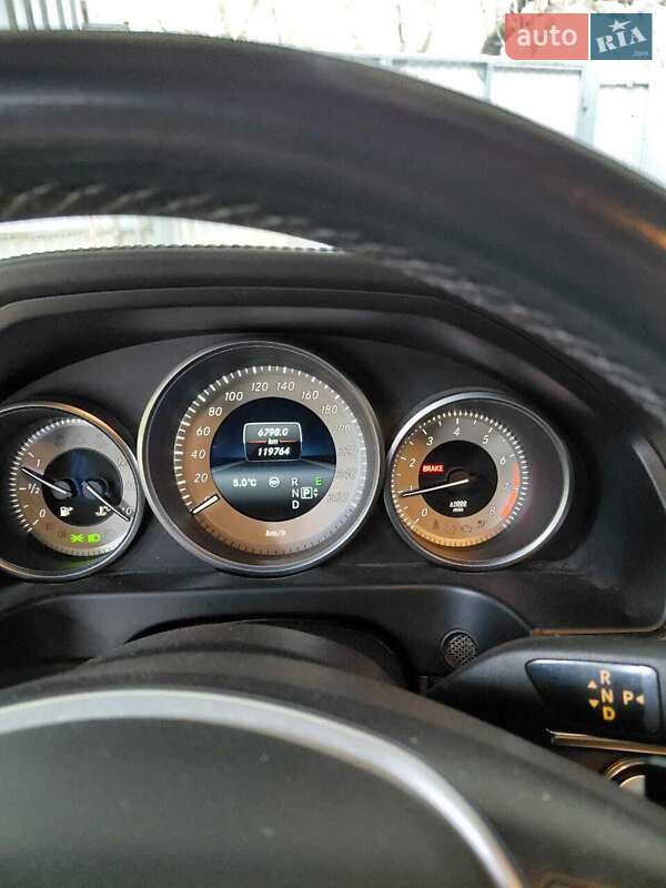 Седан Mercedes-Benz E-Class 2015 в Путивле фото 4 Седан Mercedes-Benz E-Class 2015 в Путивле