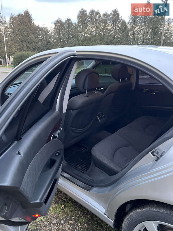 Седан Mercedes-Benz E-Class 2005 в Вашківцях