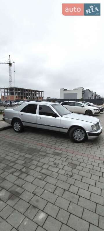Седан Mercedes-Benz E-Class 1988 в Тернополі фото 4 Седан Mercedes-Benz E-Class 1988 в Тернополі