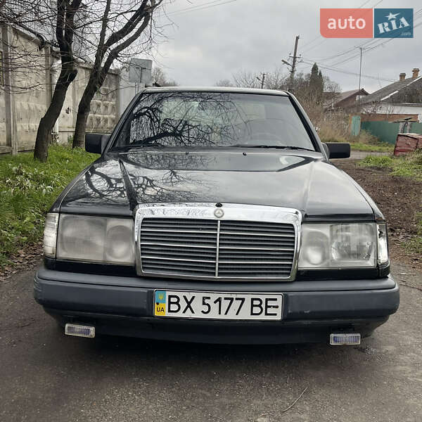 Седан Mercedes-Benz E-Class 1989 в Хмельницком