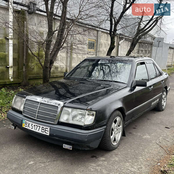 Mercedes-Benz E-Class 1989